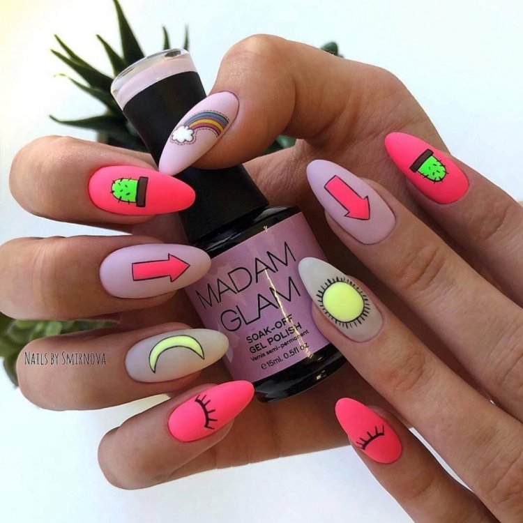 Яскравий манікюр