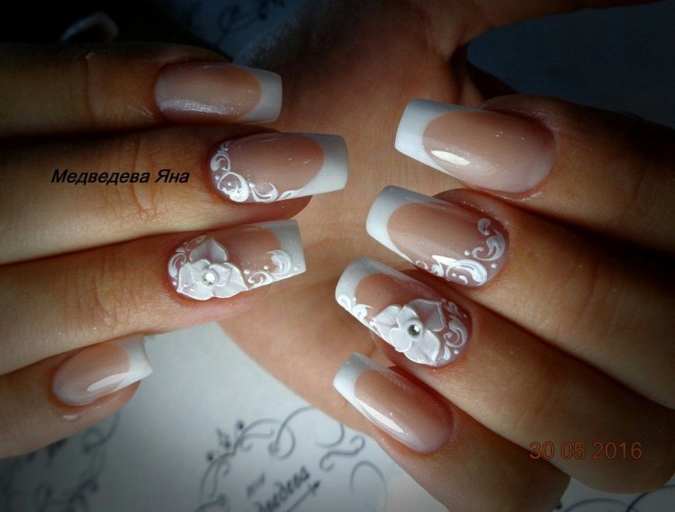 Весільний манікюр для нареченої квадратні з втиркою