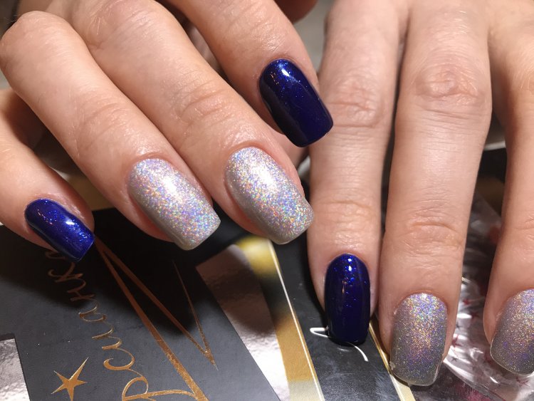 Манікюр втирання з блискітками