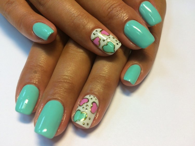 Літні красиві нігті шеллак