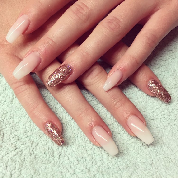 Прекрасний тілесний манікюр