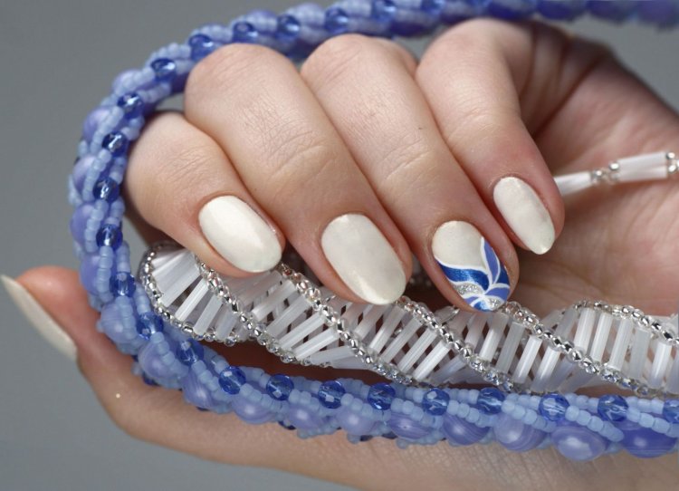 Манікюр в акварель морський стиль