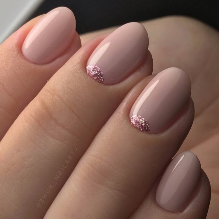 Нейни йонікюр на короткі нігті