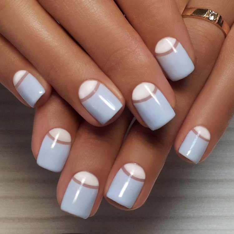 Манікюр із лунками