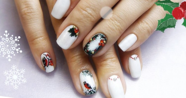 Новорічні нігті 2021