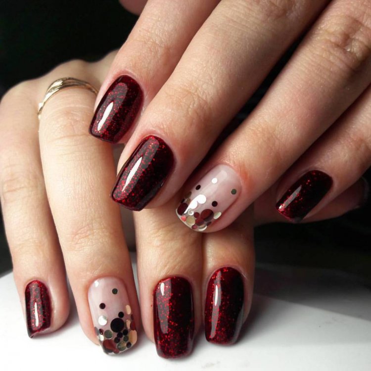 Манікюр бордо з каміфубуки