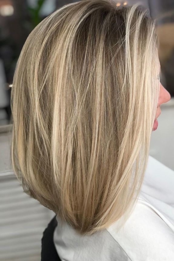 Забарвлення 2022, яке освіжає та омолоджує образ: фото