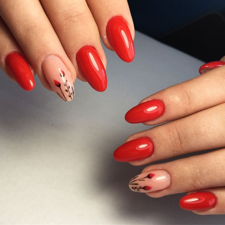 Красный маникюр