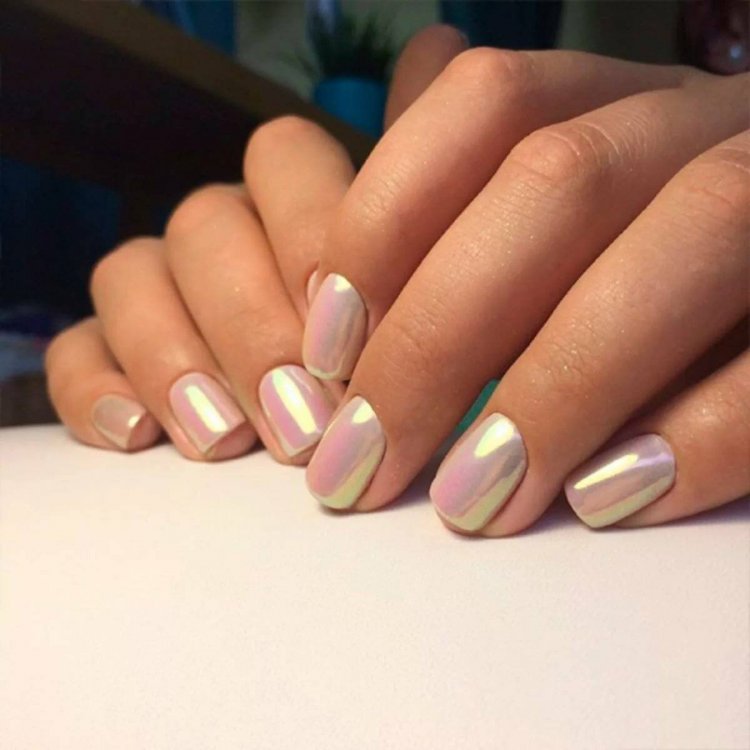 Маникюр на короткие ногти втирка