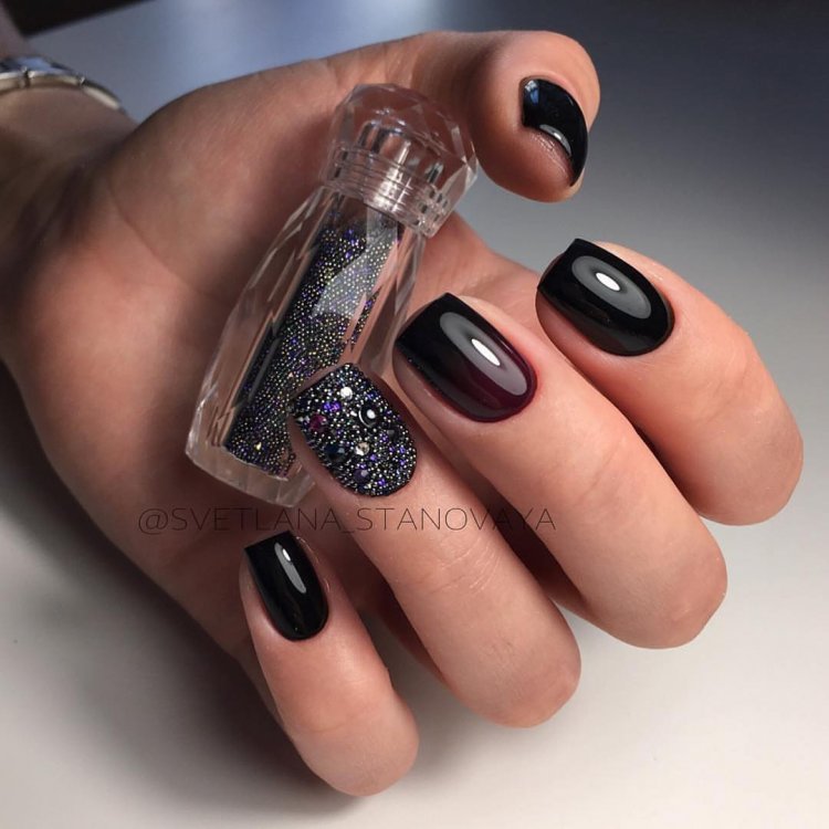 Новогодний маникюр