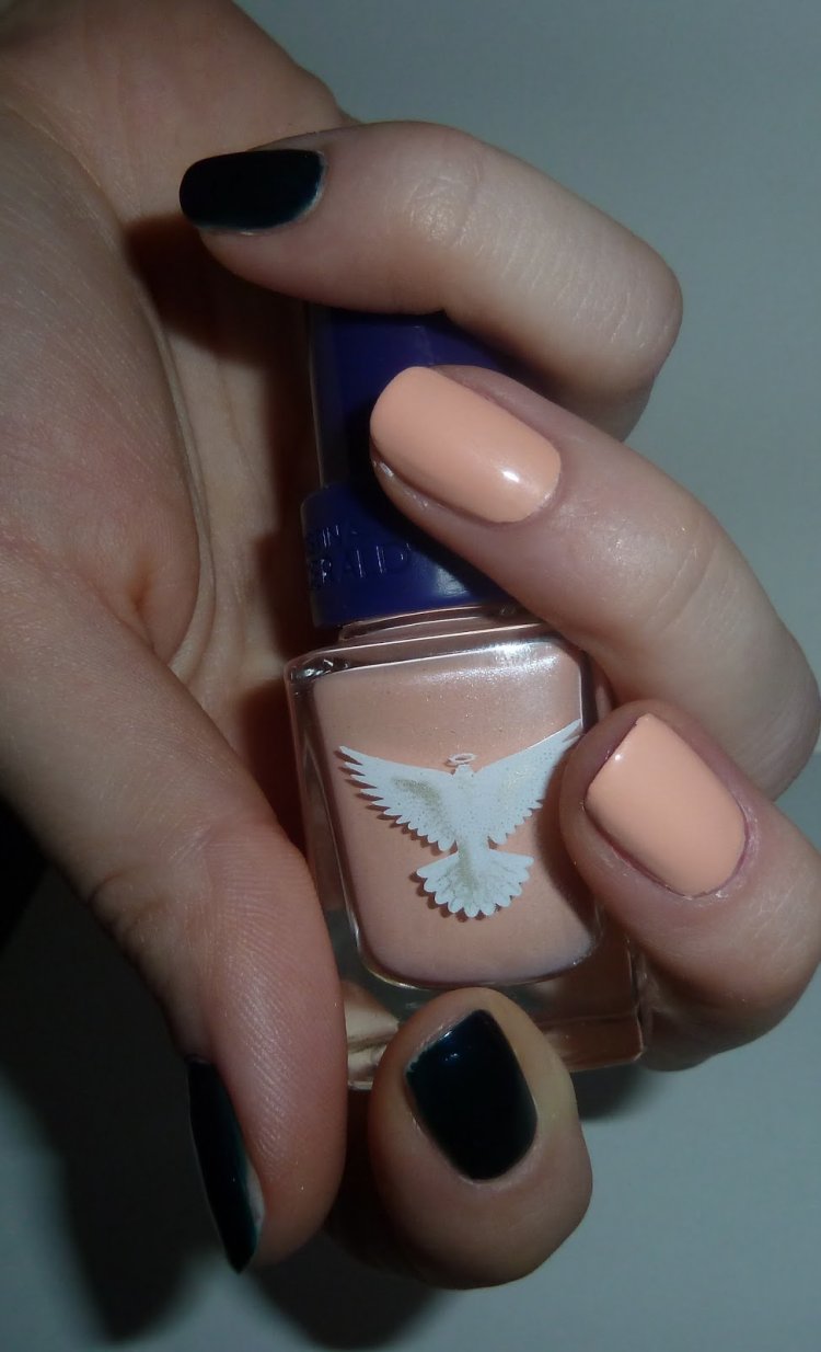 Маникюр Christina Fitzgerald