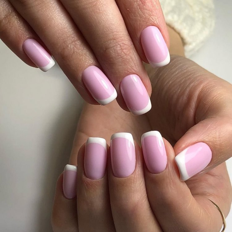 Розовые ногти