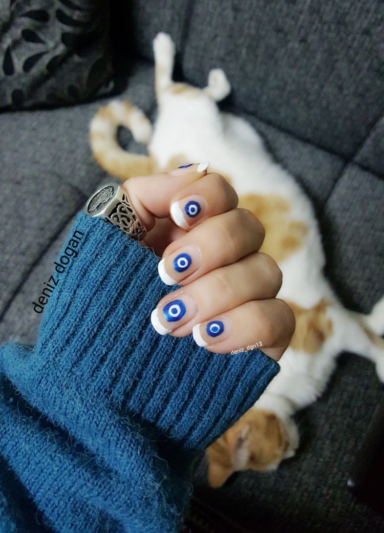 Педикюр із турецьким оком