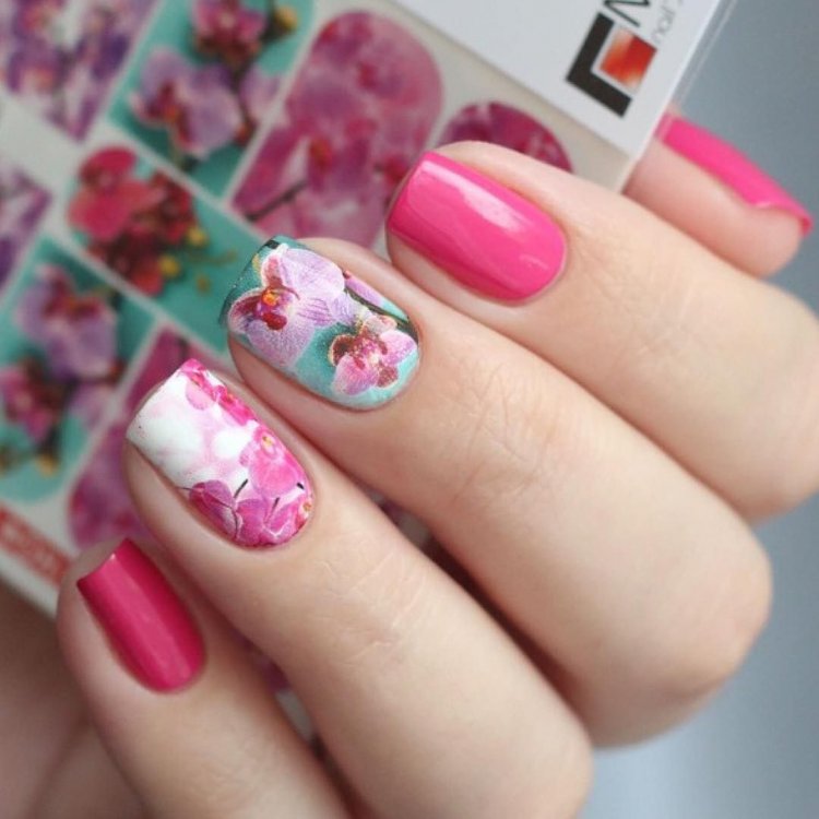 Маникюр со слайдерами