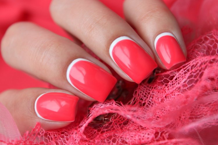 Коралловый цвет лака