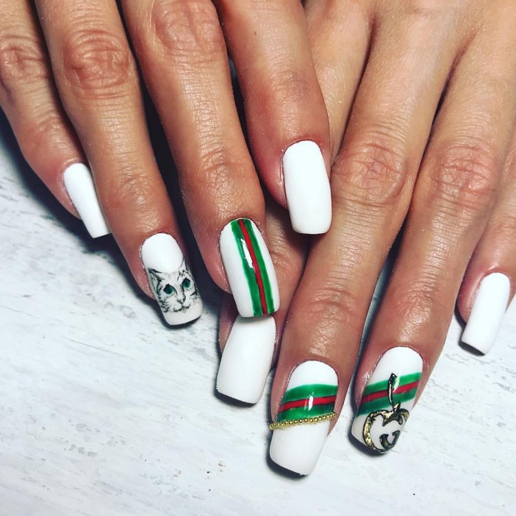 Дизайн манікюру Андріївський прапор