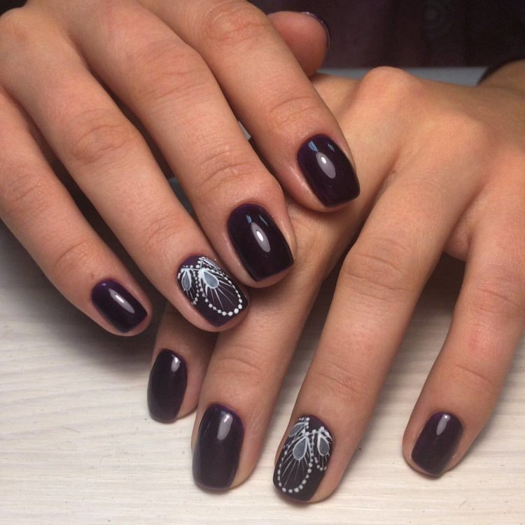 Маникюр в коричневых тонах