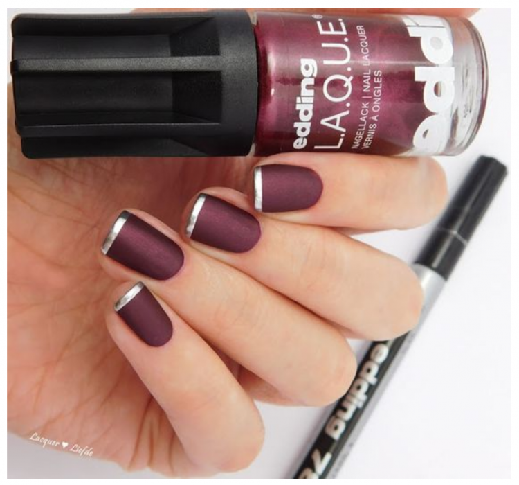 Бордові нігті