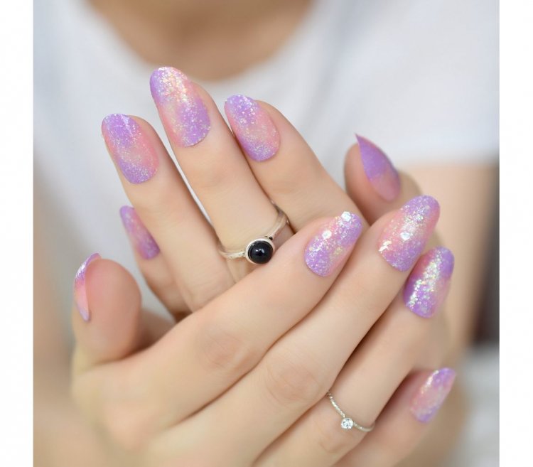 Свадебный маникюр в розовых тонах