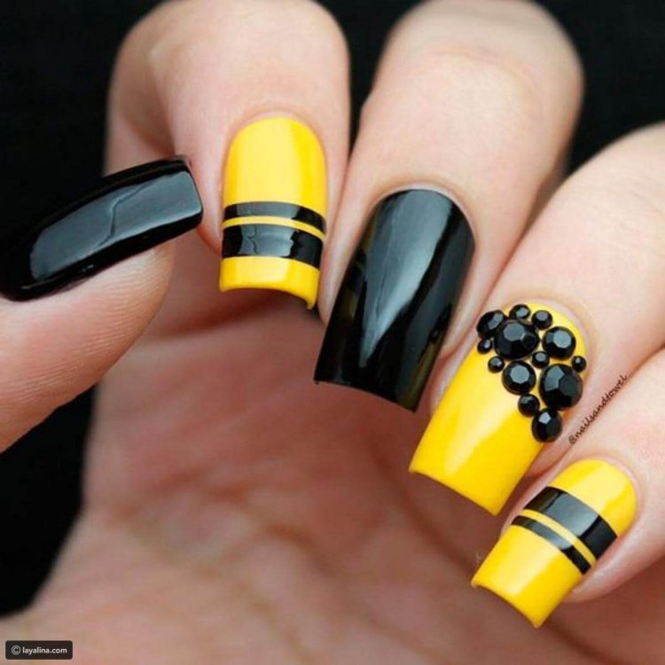 Черно желтый маникюр