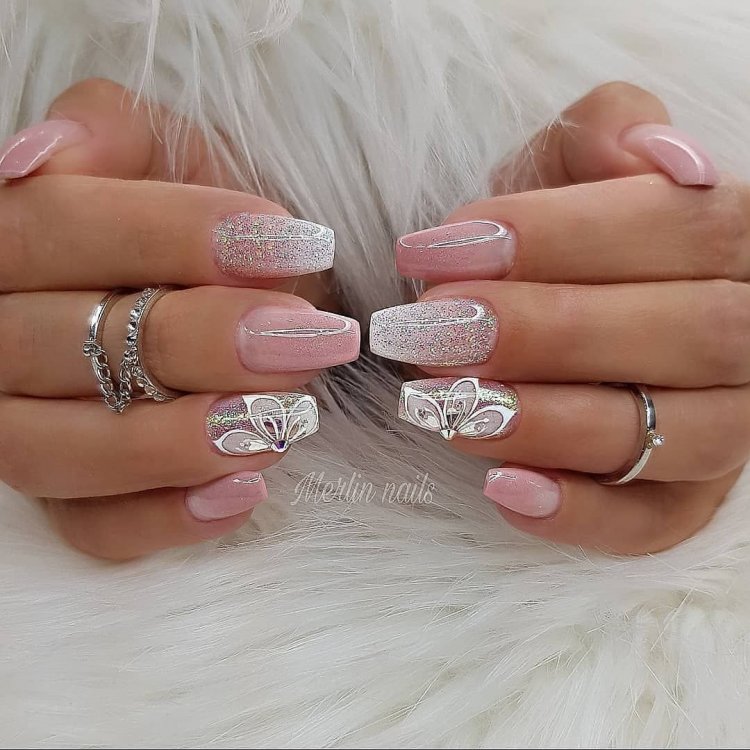 Яркий маникюр невесты