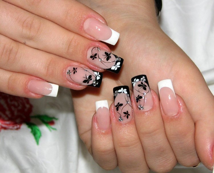 Красиві нарощені нігті