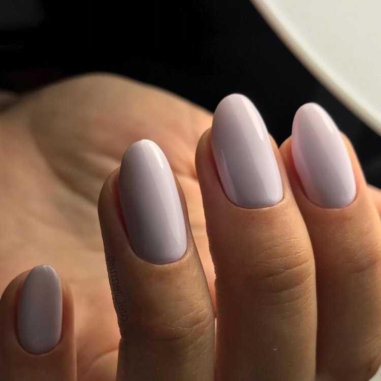 Овальні нігті