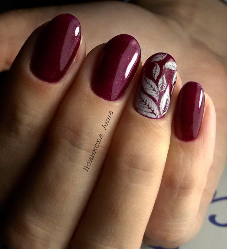 Шеллак на ногах