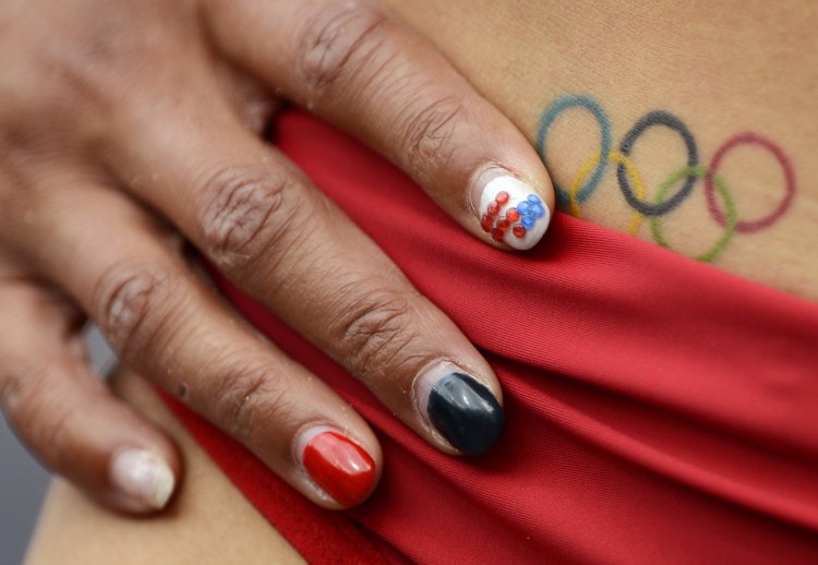 Фіг із манікюром