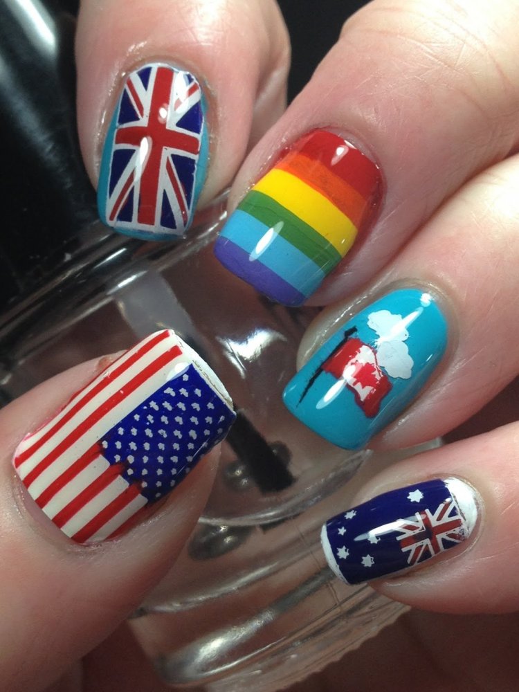 Нігті з американським прапором