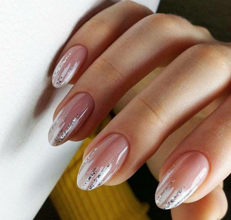 Гелеві нігті овальні