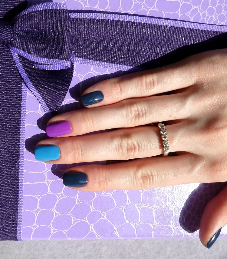 Маникюр Christina Fitzgerald