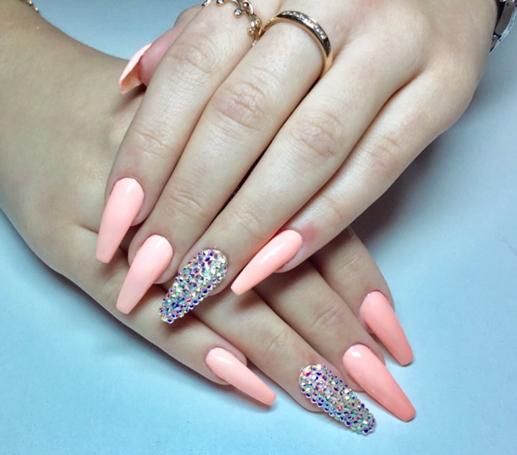 Наращивание ногтей картинки