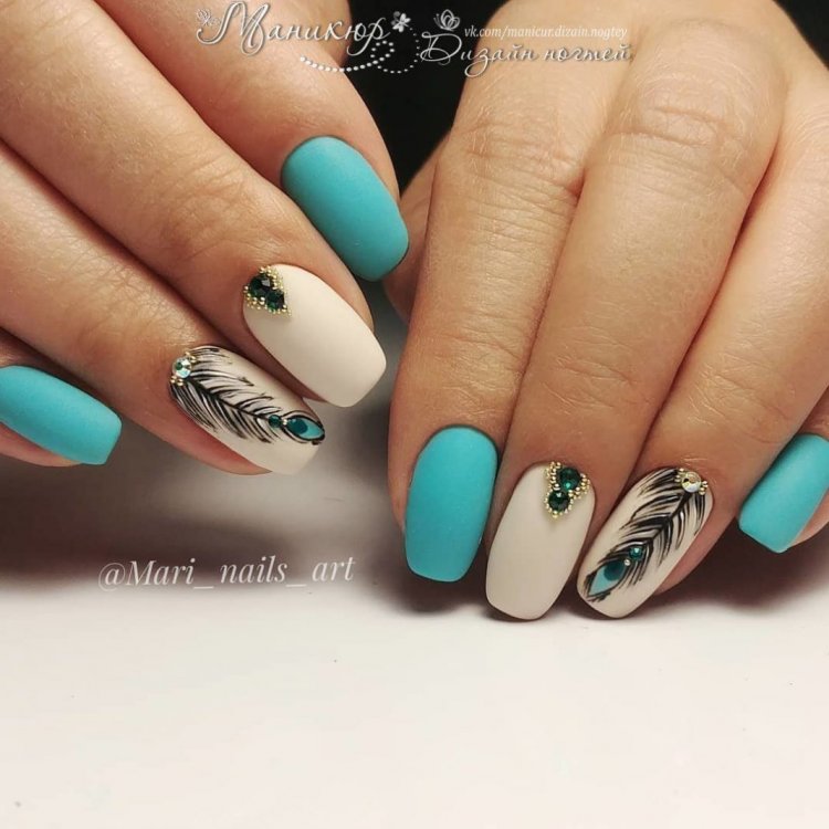 Перчик на нігтях