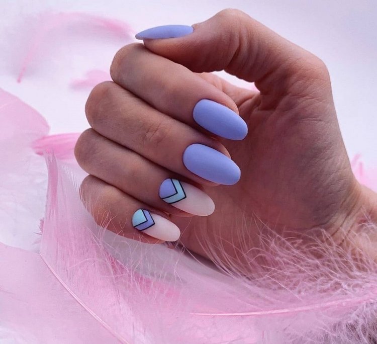 Маникюр лето 2020 голубой и розовый