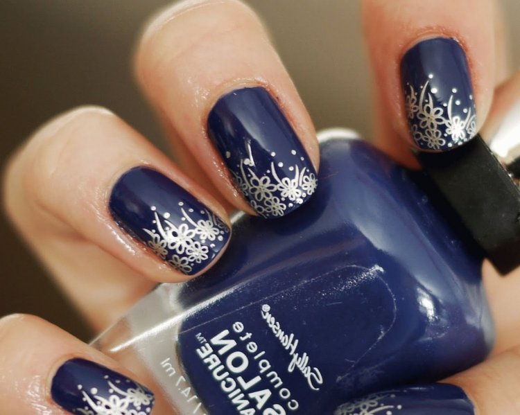 Красивый маникюр на новый год