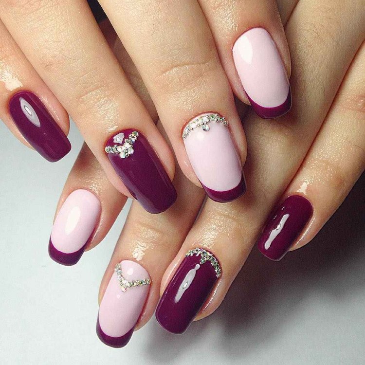 Гарний елегантний манікюр