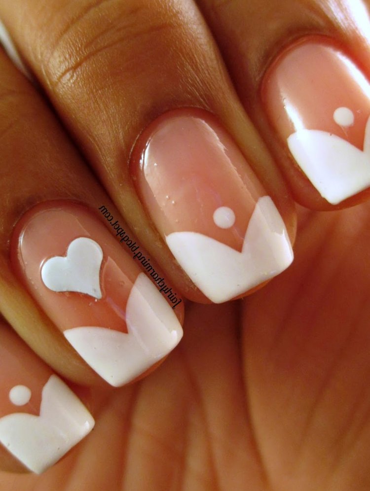 Красивый французский маникюр