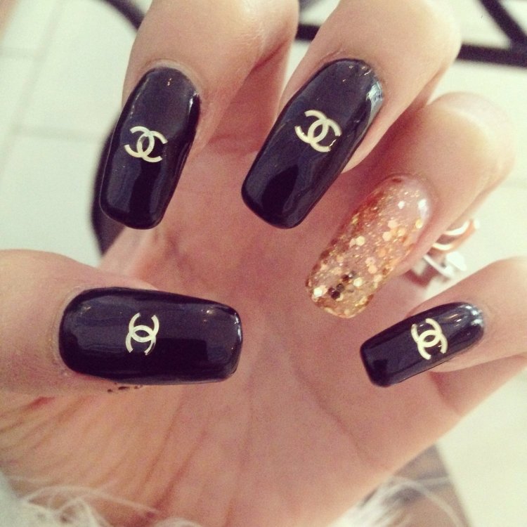 Ногти гуччи Шанель Луи