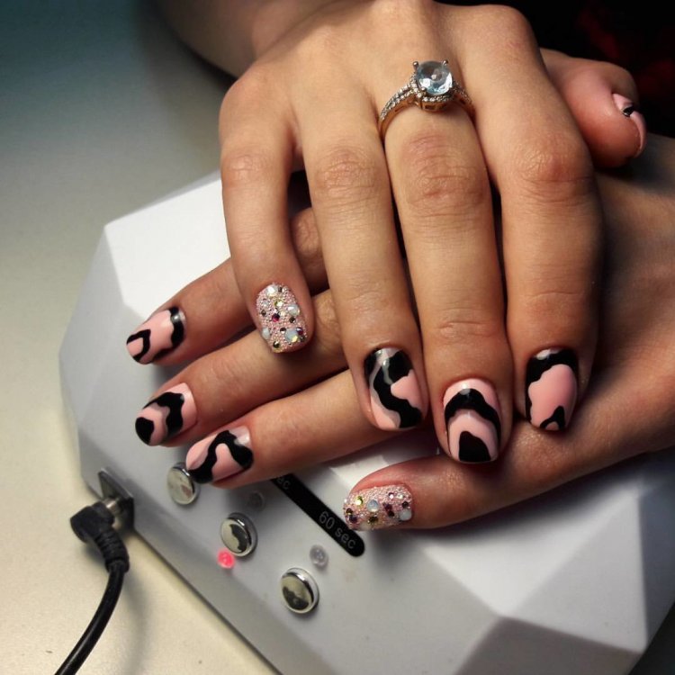 Маникюр необычный дизайн