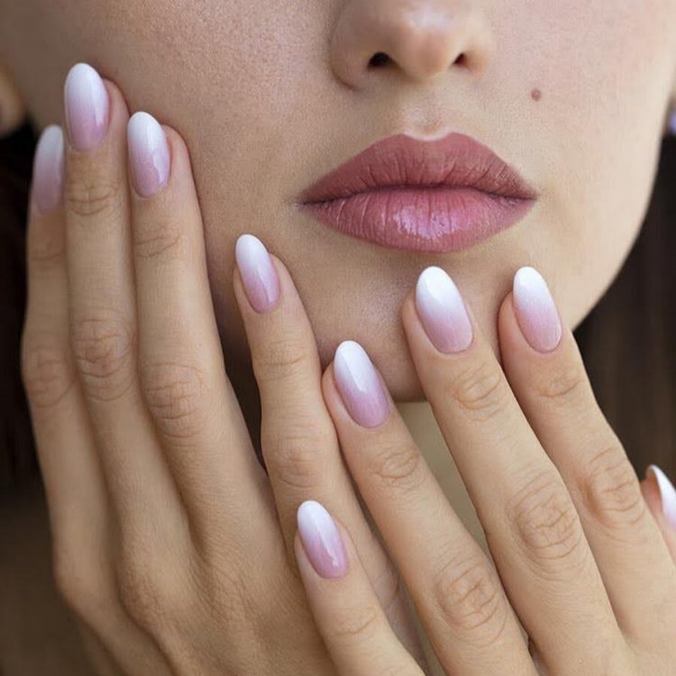 Маникюр в стиле нюд