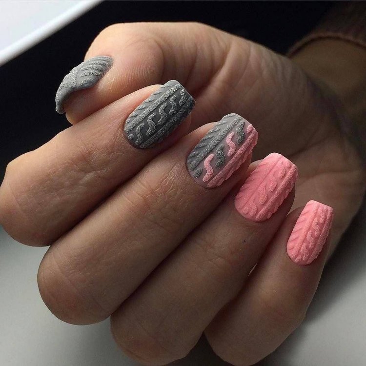 Вязаный маникюр на короткие ногти 2020