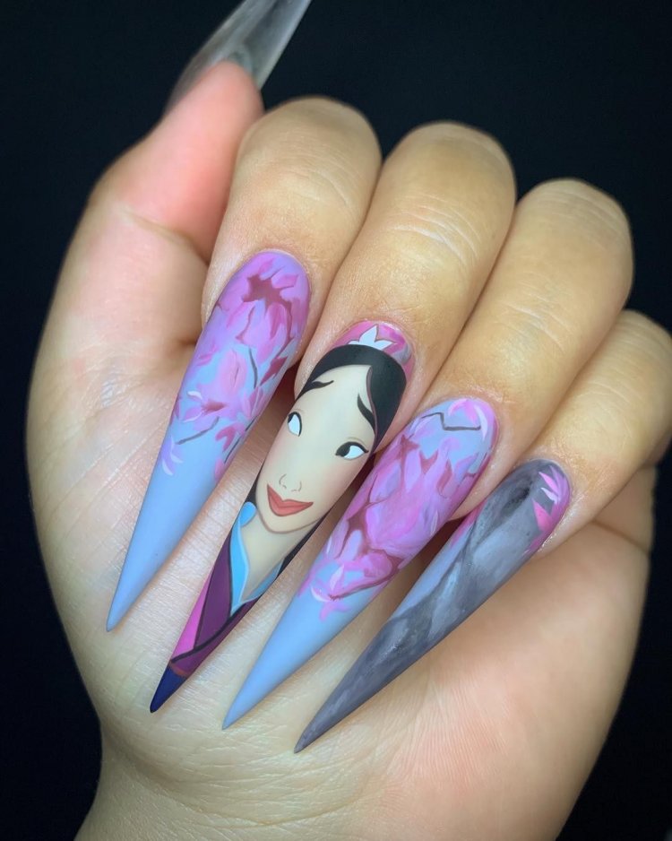 Ногти в стиле аниме длинные