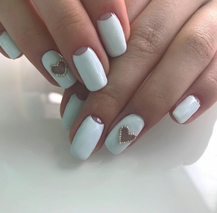 Белый маникюр 2021