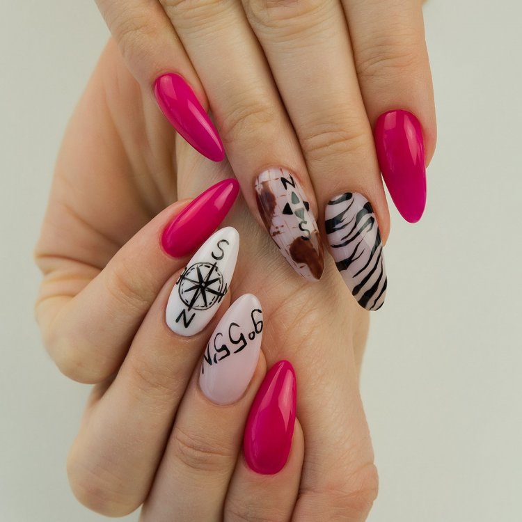 Нігті білий френч літо