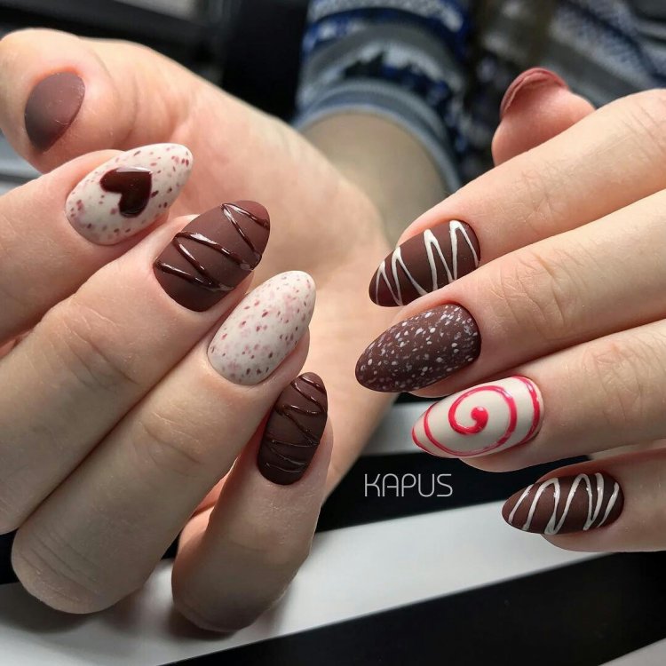 Манікюр шоколад