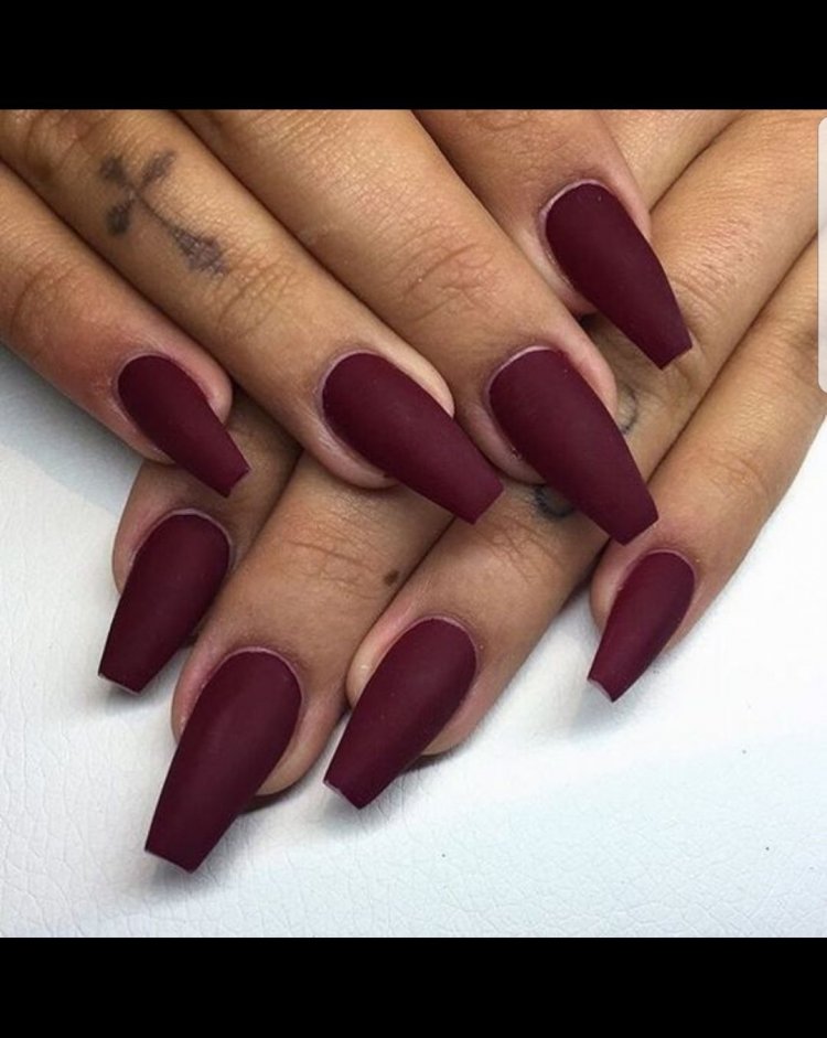 Матовий манікюр