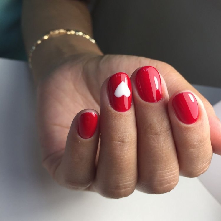 Ідеї червоного манікюру