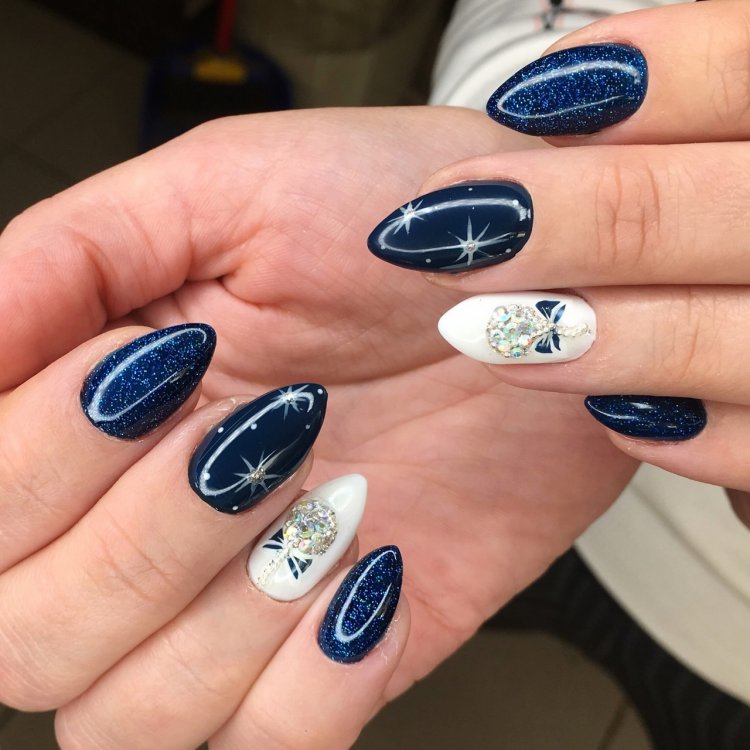 Тематичний манікюр