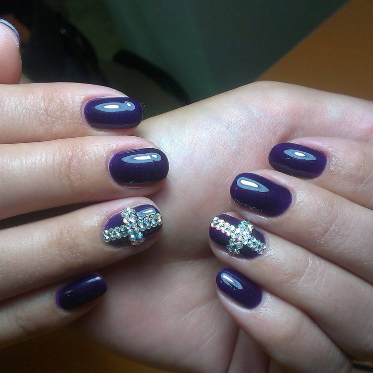 Шеллак синий со стразами